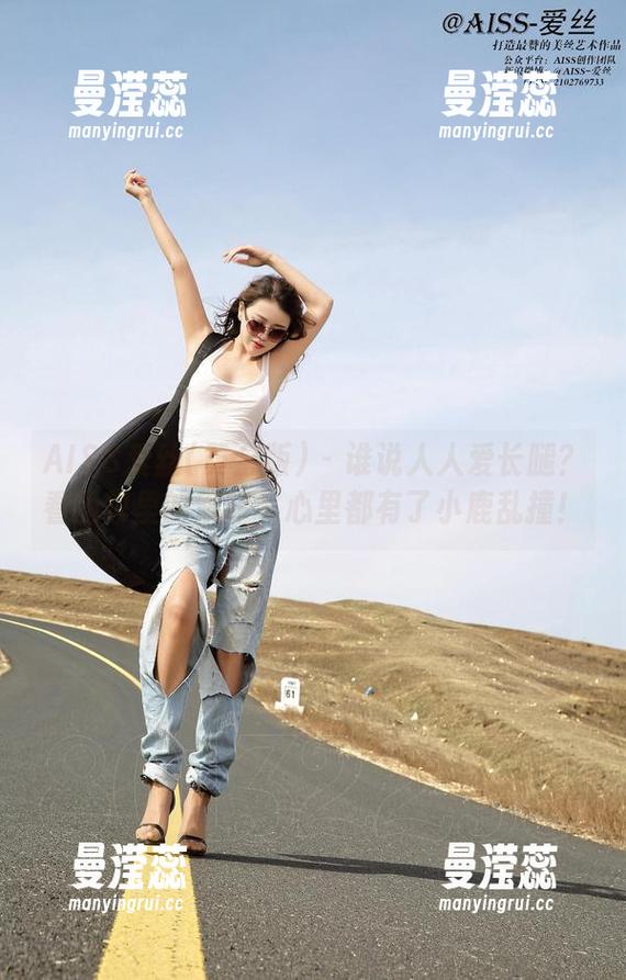 AISS爱丝(黄金版) - 谁说人人爱长腿？看图包里的索菲，心里都有了小鹿乱撞！