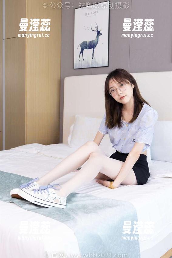 BoBoSocks袜啵啵 - 作品《短灰丝》，小甜豆今天又在玩什么新花样？