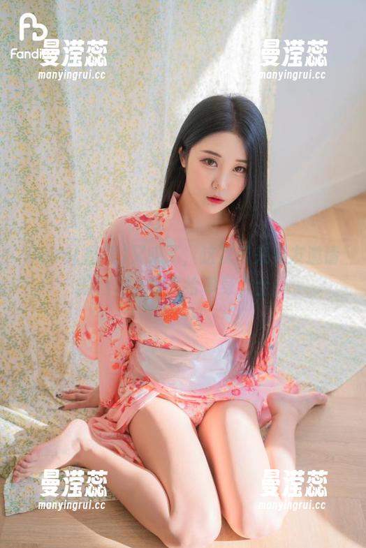 Bomi(普美)又来了，这次带来男友邀请的图包，分享给单身人士！