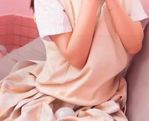 Feilin嗲囡囡 – 施忆佳KITTY的纯白写真：真的是只剩下白了吗？