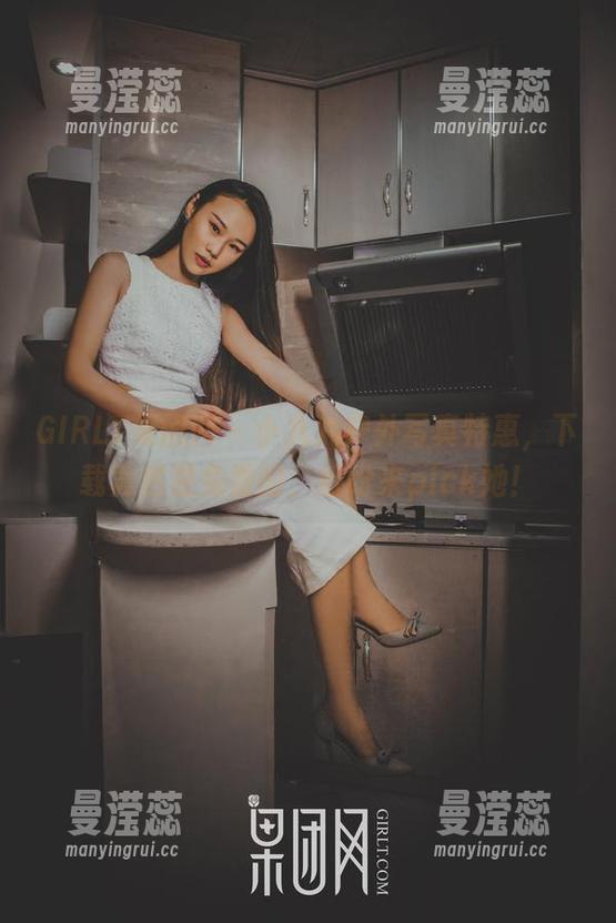 GIRLT果团网 - 小九九户外写真特惠，下载竟然是免费的，纷纷来pick她！
