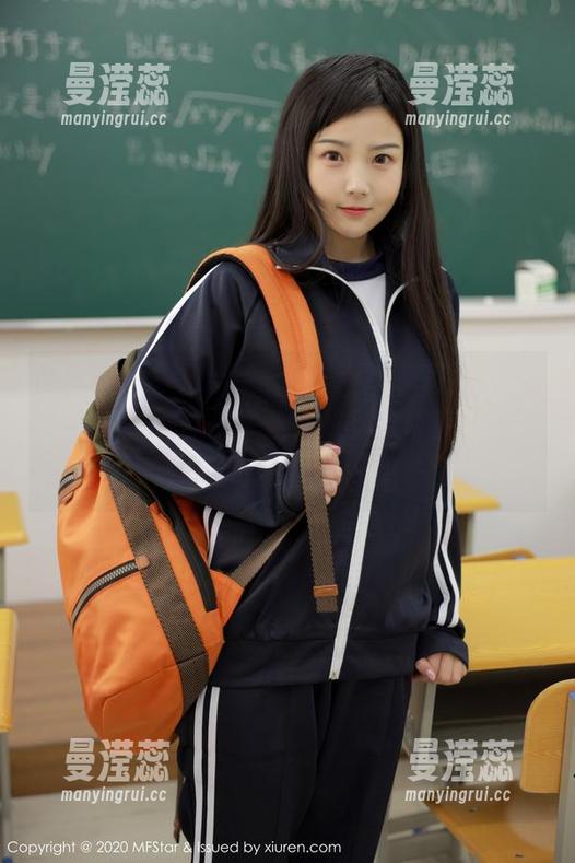 MFStar模范学院 - lingyu69和她的瑜伽，究竟谁才是焦点？细品照片集中的每一帧，分享一下你的想法！