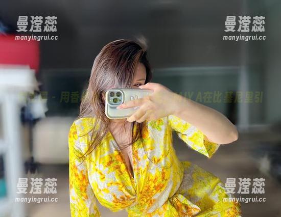 微密圈 - 用香槟洗礼的私房时光，MIYA在比基尼里引发的美图狂潮！