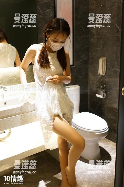 ROSI口罩 ROSI在线写真:黑色长筒丝袜带我们走入另一种氛围