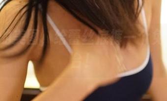 ROSI的美图，给蕾丝底裤一个免费的舞台！