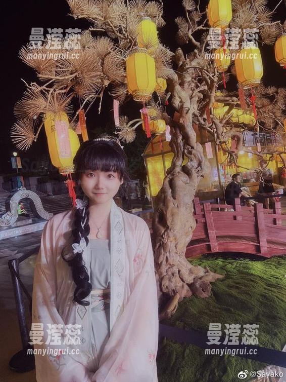 Sayako＿今年4岁为你带来《原神胡桃》：下载这份作品集，你就能把梦中情人“带回家”！