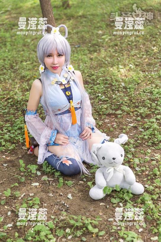 TouTiao头条女神 - 校服里的李由美，写真资源有点小暧昧哦