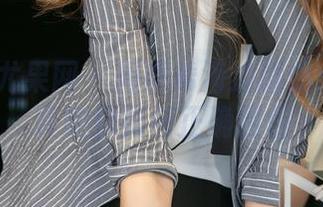 UGirls尤果网 – 周妍希海边插曲：这组写真教你如何正确晒伤