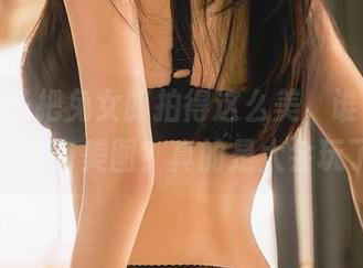 Vams子把兔女郎拍得这么美，谁说无圣光不能有美图？真的是太会玩了。