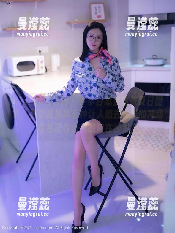 Xiuren秀人网 - 小小白思宜这张夏日图集，在资源里真有种让人想去海滩的冲动，虽然现在我只想窝在沙发上。
