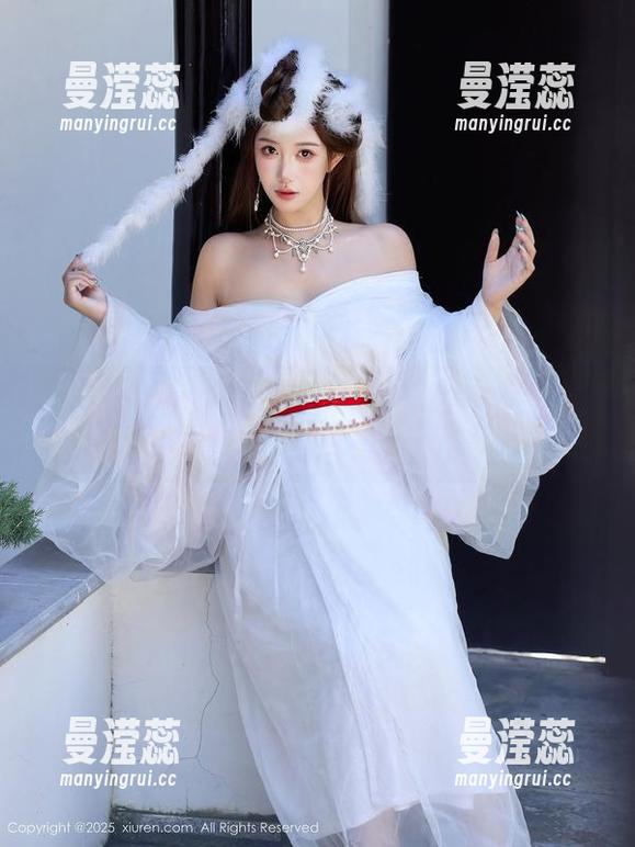 Xiuren秀人网 - 是小逗逗的巴厘岛旅拍：图集里的每一帧都是在和现实打架！