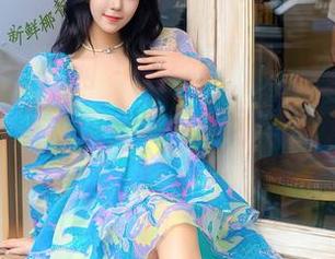 Xiuren秀人网 – 抱歉了，杨晨晨，你的黑丝腿拍得太美，我控制不住变成了路人粉…