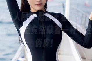 Xiuren秀人网 – 最新王馨瑶yanni图包，吊带的设计上竟然藏着一种不经意的小俏皮！