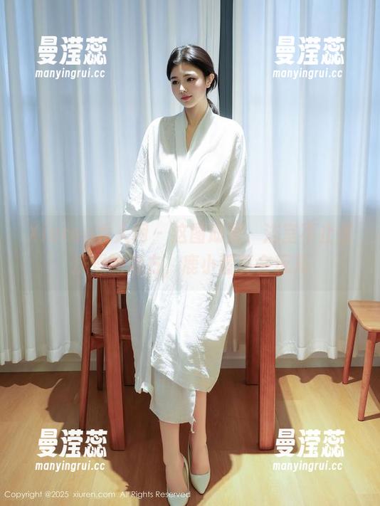 Xiuren秀人网 - 这图册里，浴室不止是洗澡的地方，鹿小茜真会玩儿