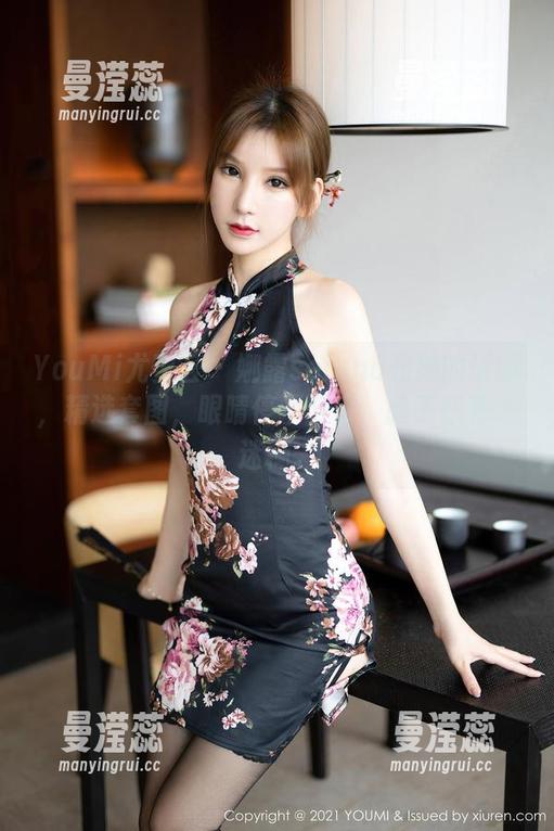 YouMi尤蜜荟 - 娜露selena和她的透明，精选套图，眼睛停不下来，脑子却有点迷糊。
