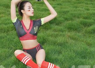 YouMi尤蜜荟 – 喂，抖娘利世的FGO泳装黑贞德，你偏不偏心？这资源值得一探啊！