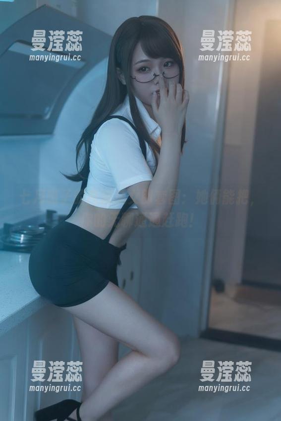七月喵子的高清兔女郎套图：她俩能把，你的无聊通通赶跑！