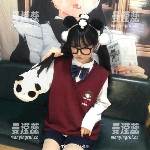 佳佳好难啊短裤资源，忍不住想：“这穿上一定很舒服吧？适合随便打滚的样子！”