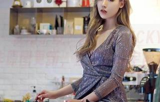 嗲囡囡 – 发现了没？陈雅漫VICKY的黑白新作原图更新，直击我的宇宙观！