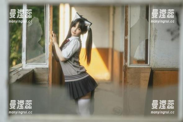今天的主题是：失眠小宁穿水手服，美图更新带你遨游视觉的海洋！