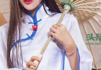 头条女神 – 谁说无圣光不能美？周熙妍的夏天图包让我改变了看法。