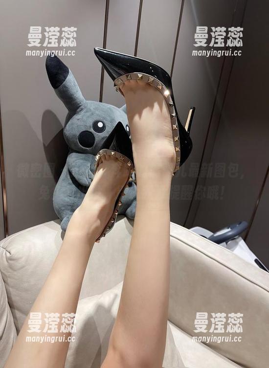 微密圈 - 没错，奔跑的晶骡儿最新图包，兔兔又出没，别说我没提醒你哦！