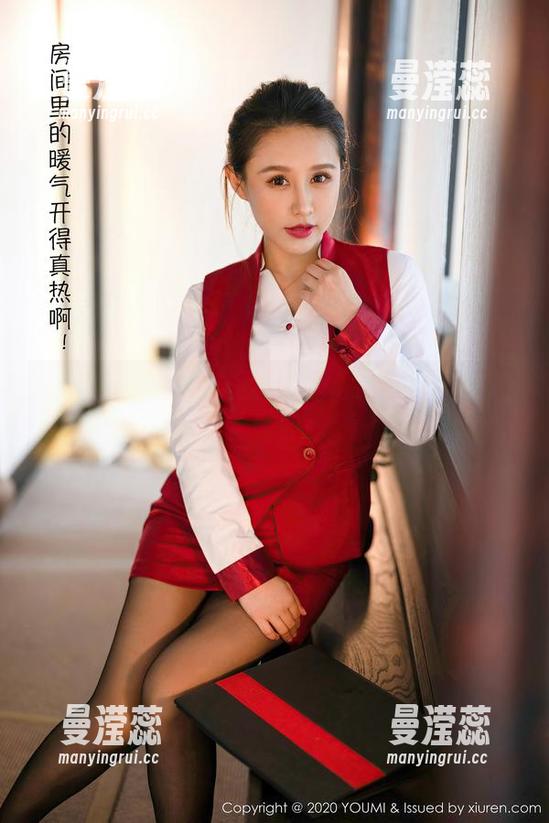 尤蜜荟 - 当是小逗逗遇上泳池图册：蓬松的辫子与波光粼粼