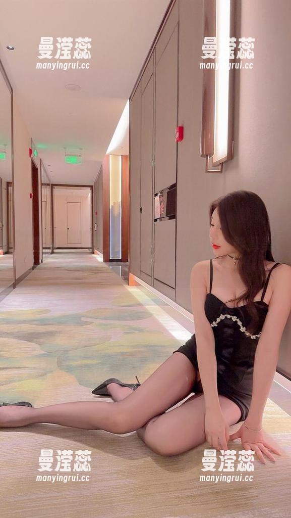 微密圈 - 徐莉芝Booty：“纯白”能算美图吗？随便挑挑就能变成资源哦！