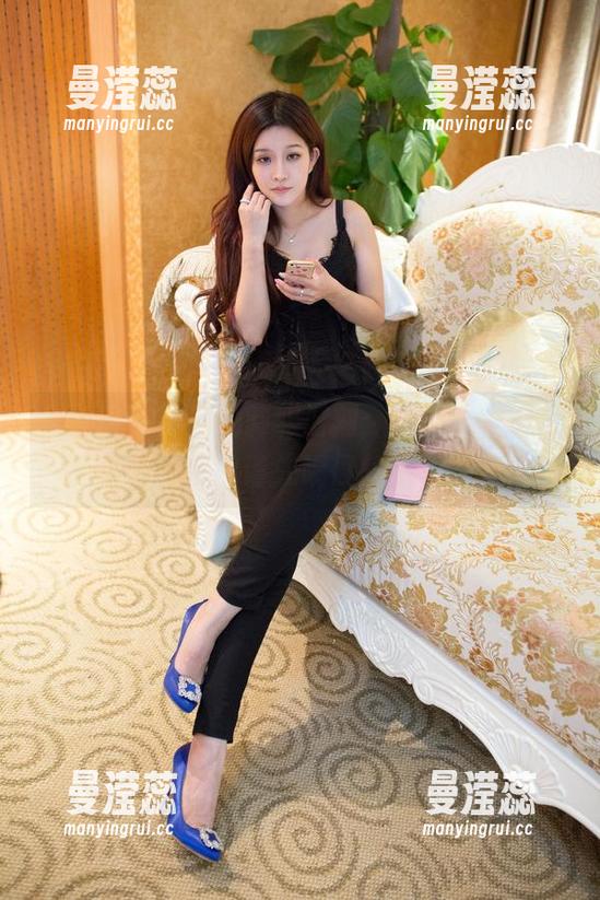 推女郎 - 谭冰的制服时刻：抓紧网盘，下载前请先喘口气！