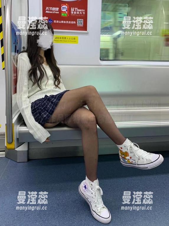 微密圈 - 坐稳了，大家！无敌哒小姨妈的纯白作品即将霸占你的视线！