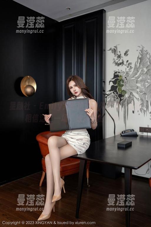 星颜社 - Emily尹菲精选户外图集，谁能相信这是一场“放风”的演出！