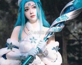 原图中的桃墨公子和那只兔女郎，你们的对话好像有点奇怪。