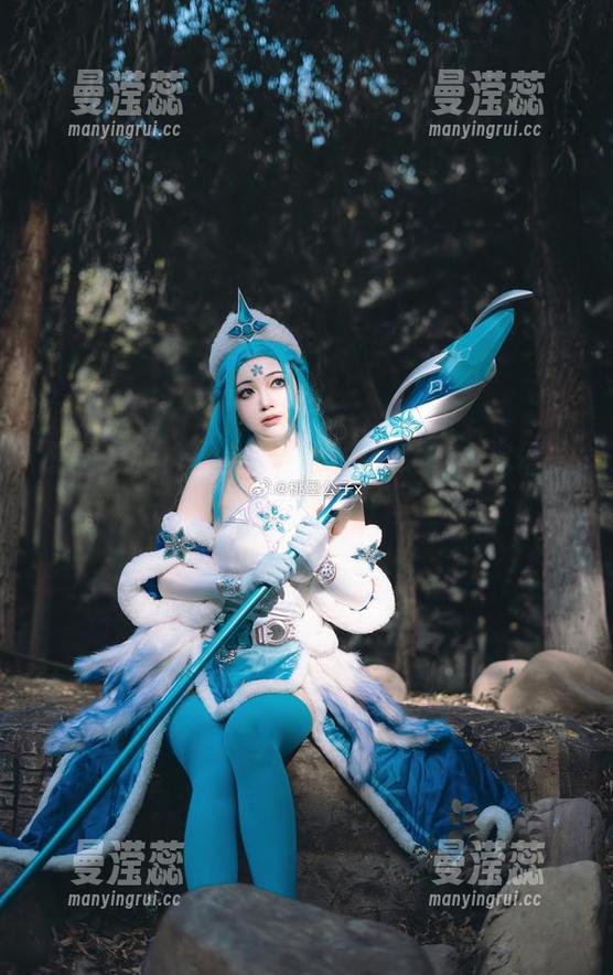 原图中的桃墨公子和那只兔女郎，你们的对话好像有点奇怪。