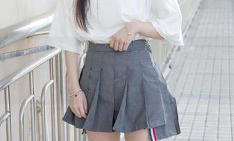 梦丝女神 – 从网盘到心底，张琪瑛带来的新模女神气息无处不在。