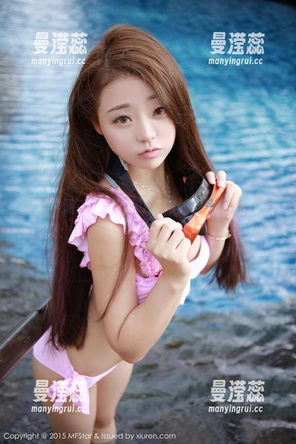 模范学院 - Lingyu教你如何在家里拍写真全集：全新مز发现，洗碗也要拼气质！