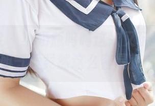 模范学院 – 小奶瓶呜呜这次又玩起了私拍，学姐气质竟然这么容易就被抓住