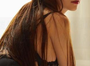 一言不发看洛丽塔大哥的最新和服写真，果然和服能把一切遮掩得模糊又好看。