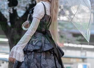 好吧，流一_喵喵喵喵喵喵的森蚺cos真的很亮眼，这些图片可以刷一遍又一遍！