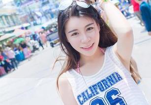 爱蜜社 – 赵小米Kitty的套图，剧情柔和而复杂，让人留连，但不敢深入。