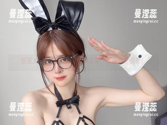眼酱大魔王w驾到！D.VA写真，下载这份惊艳！