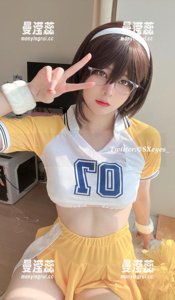 眼酱大魔王w的黑色写真原图，怎么在我脑子里徘徊得如此紧密？