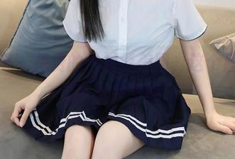 秀人网 – 免费的白衬衫美图，这个唐翩翩还能更会穿吗？