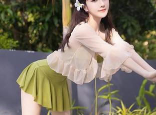 秀人网 – 为啥这个星期会变得不再无趣？最新资源，奶油妹妹棉袜成英勇战士啦！