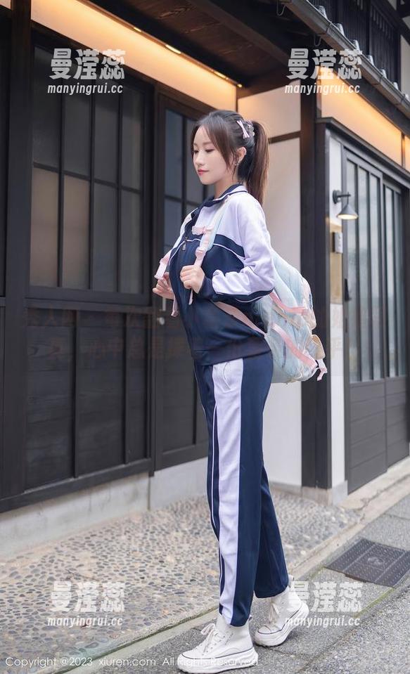 秀人网 - 每次翻看小薯条nienie的姐姐写真，心中总是捧着一份薯条的热乎！