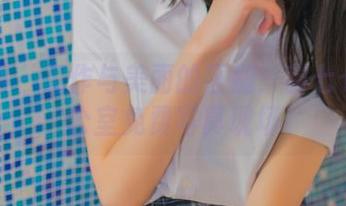 秀人网 – 工作与美丽的区别：甜七七的办公室免费写真现场