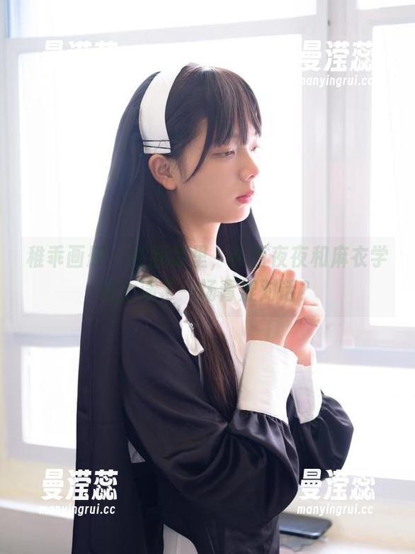 稚乖画册 - 在图库里，赤西夜夜和麻衣学姐上演了一场青涩对话？