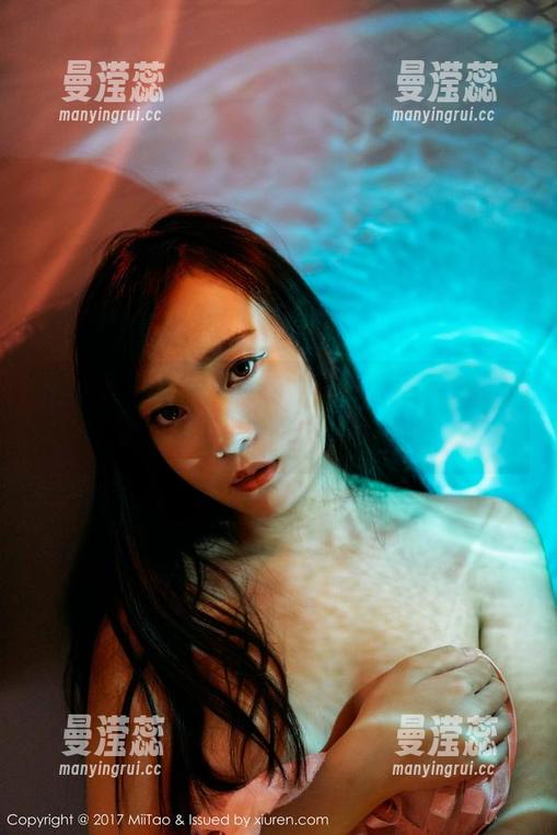 蜜桃社 - 原图直击，陌子Mandy的美脚，最近是不是成了“旅游”目的地？