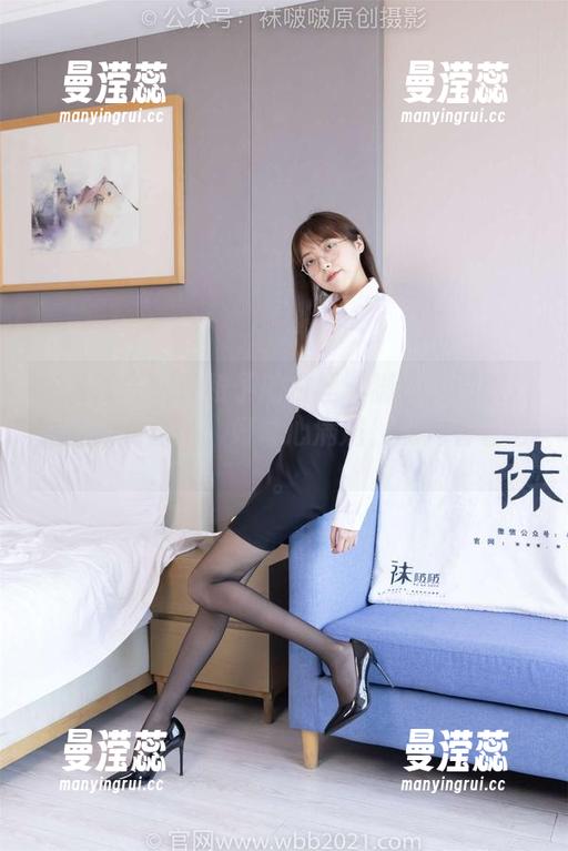 袜啵啵 - 听说稚予的白丝（脚尖加固款）作品集更新了，好奇心满满，点开看看吧。