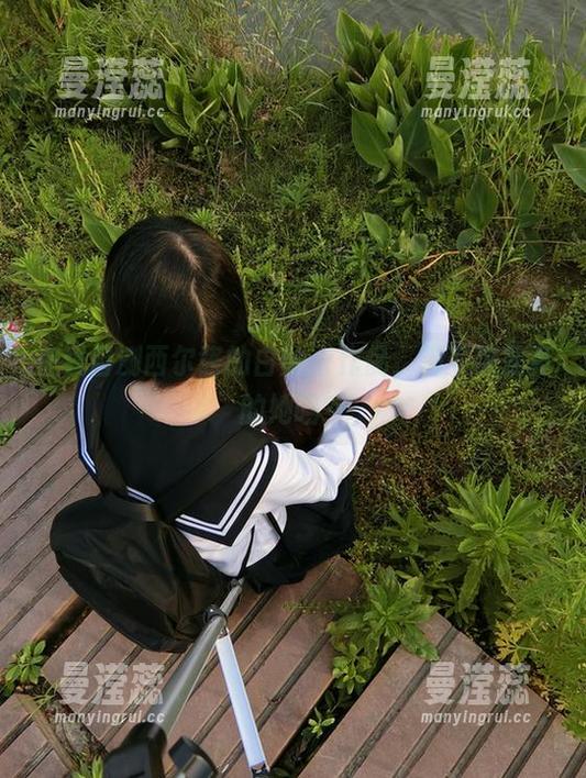 在线目测西尔酱的白丝jk作品，等下这是真的她吗？