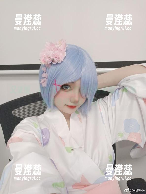 又来啦，许枳牛仔裤的新美图更新，大家都准备好跟风了吗？